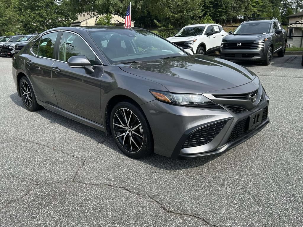 Used 2023 Toyota Camry SE FWD image 10