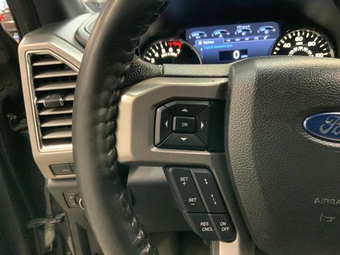 Used 2016 Ford F150 Platinum w/ Equipment Group 701A Luxury AWD/4WD image 20