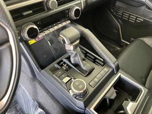 Used 2026 Toyota 4Runner Limited AWD/4WD image 26