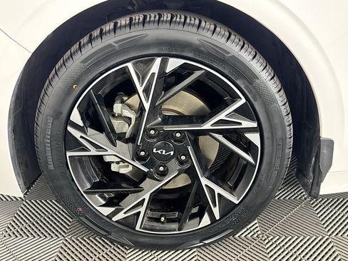 Used 2025 Kia K5 GT-Line AWD/4WD image 34