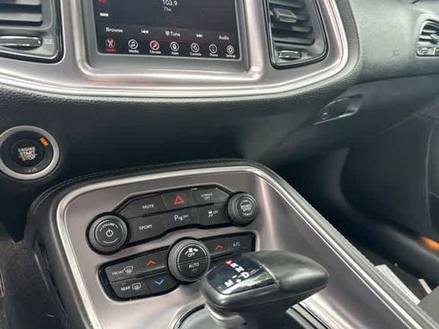 Used 2019 Dodge Challenger SXT w/ Driver Convenience Group AWD/4WD image 9