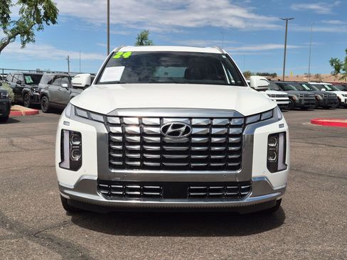 Used 2024 Hyundai Palisade Calligraphy AWD/4WD image 2