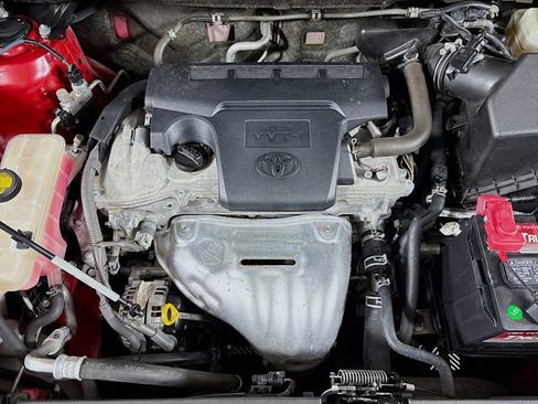 Used 2013 Toyota RAV4 Limited image 29