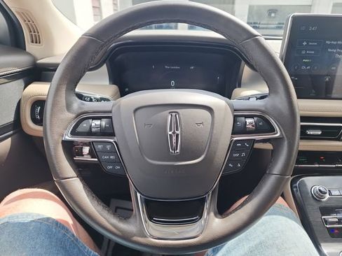 Used 2023 Lincoln Nautilus FWD image 20