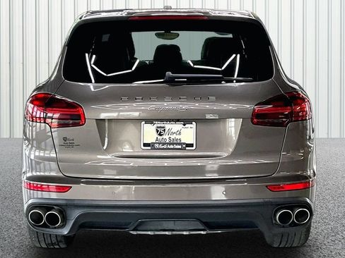 Used 2016 Porsche Cayenne S AWD/4WD image 5