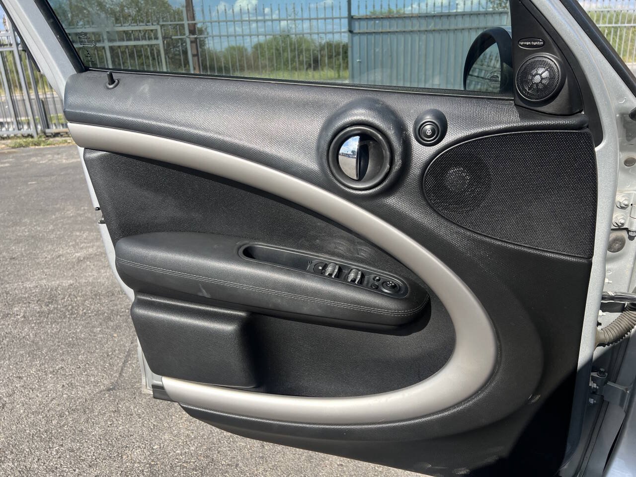 Used 2016 MINI Cooper Countryman FWD image 17