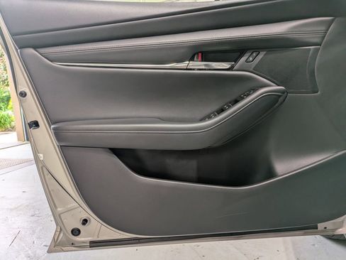Certified 2023 MAZDA MAZDA3 s FWD image 10