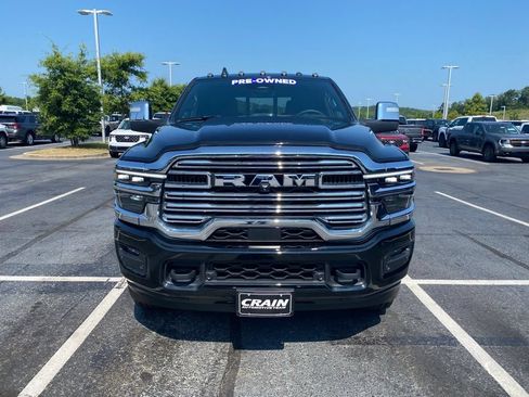 Used 2025 RAM 3500 Laramie AWD/4WD image 2