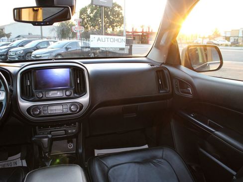 Used 2016 GMC Canyon SLT w/ Driver Alert Package image 22