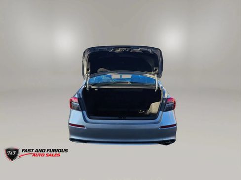 Used 2022 Honda Civic Sport image 8