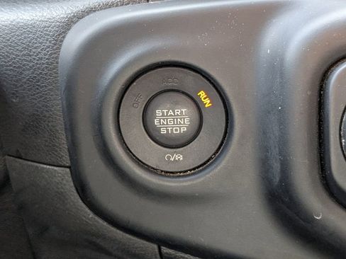 Used 2021 Jeep Wrangler Unlimited Sahara image 28