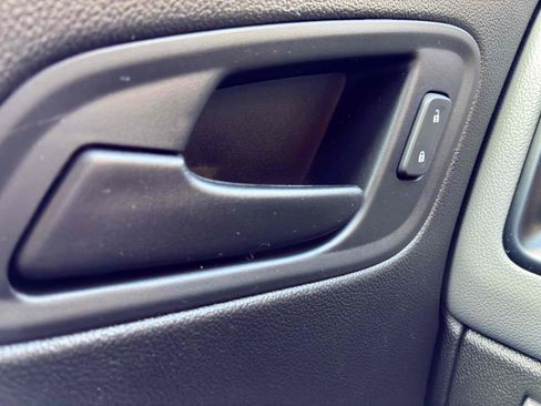 Used 2017 Chevrolet Colorado W/T w/ WT Convenience Package image 41