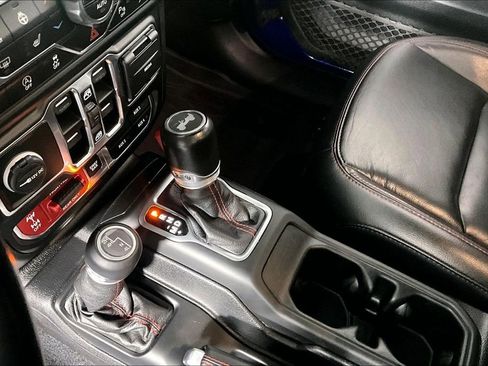 Used 2020 Jeep Wrangler Unlimited Rubicon AWD/4WD image 16