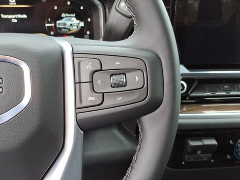 New 2026 GMC Sierra 1500 Elevation image 18