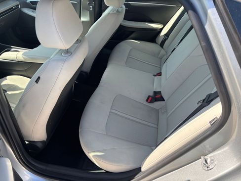 Used 2025 Hyundai Sonata SEL FWD image 27