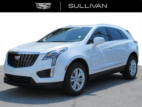 New 2026 Cadillac XT5 Luxury w/ LPO, Floor Liner Package FWD image 3