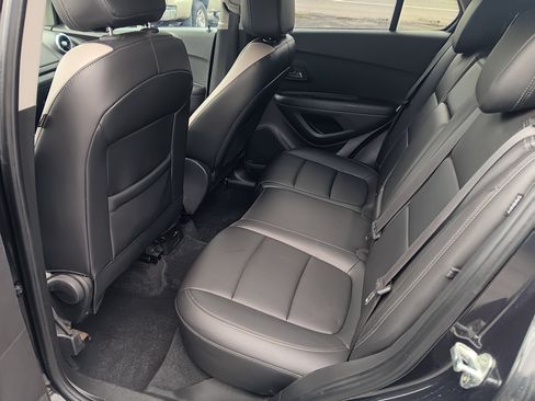 Used 2016 Chevrolet Trax LTZ w/ Midnight Edition AWD/4WD image 9