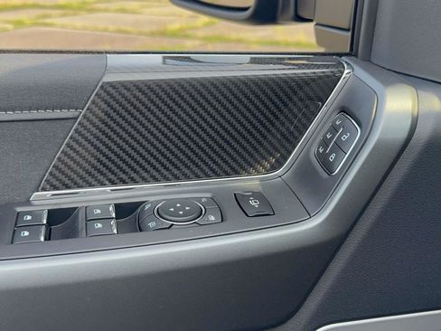 New 2026 Ford F250 Lariat w/ Black Appearance Package AWD/4WD image 21