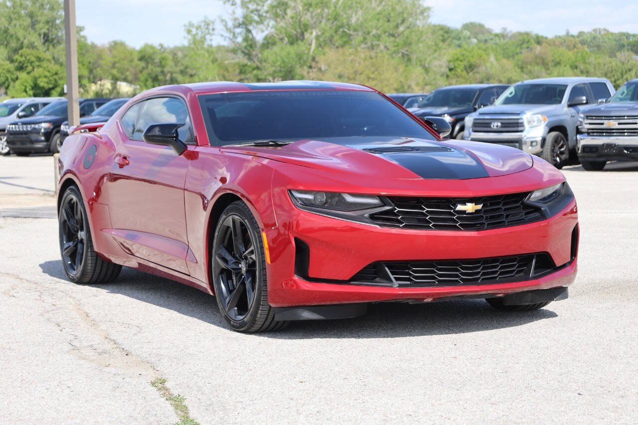 Used 2023 Chevrolet Camaro SS RWD image 4
