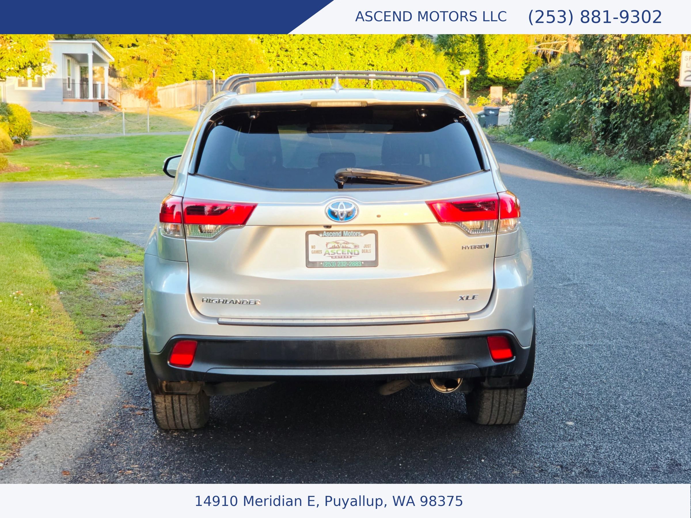 Used 2017 Toyota Highlander XLE AWD/4WD image 4