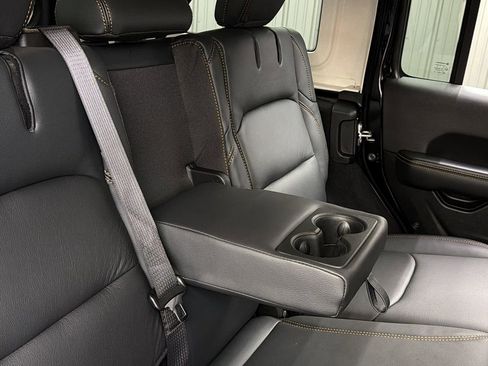 Used 2025 Jeep Wrangler Unlimited Sahara w/ Safety Group image 43