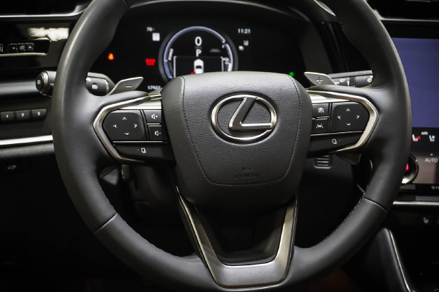 Certified 2023 Lexus RZ 450e Premium w/ Technology Package AWD/4WD image 13