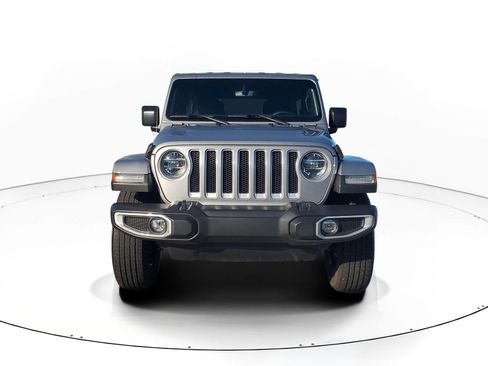 Used 2021 Jeep Wrangler Unlimited Sahara image 2