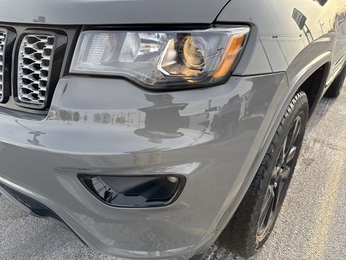 Used 2020 Jeep Grand Cherokee Altitude image 10