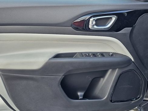 New 2026 Jeep Compass Limited AWD/4WD image 31