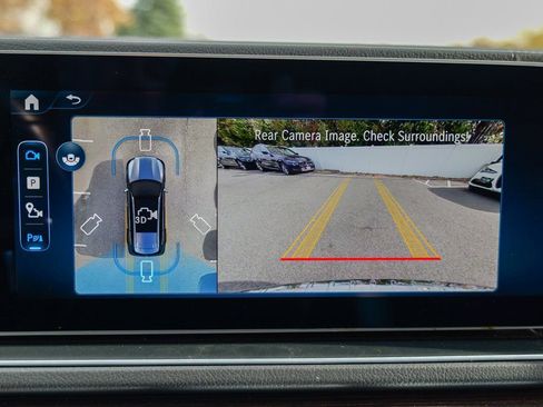 Used 2025 Mercedes-Benz GLS 450 4MATIC image 53