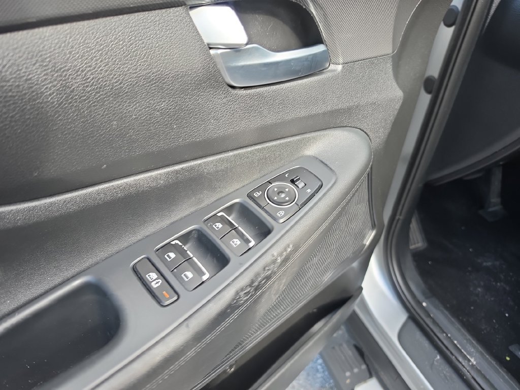 Used 2023 Hyundai Santa Fe XRT w/ Cargo Package AWD/4WD image 19