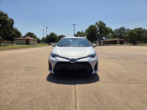 Used 2019 Toyota Corolla SE FWD image 4