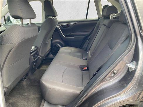 Used 2024 Toyota RAV4 LE AWD/4WD image 25