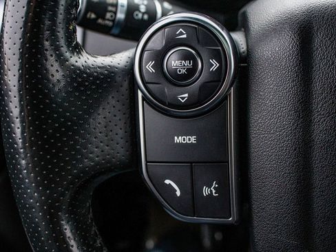 Used 2016 Land Rover Range Rover Sport HSE image 31