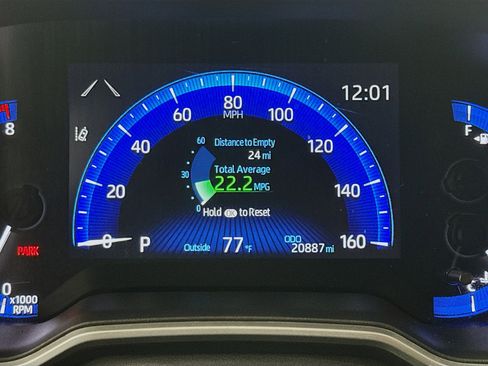 Used 2022 Toyota Corolla Cross XLE AWD/4WD image 16