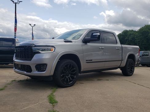 Used 2025 RAM 1500 Tungsten w/ Off Road Group AWD/4WD image 8