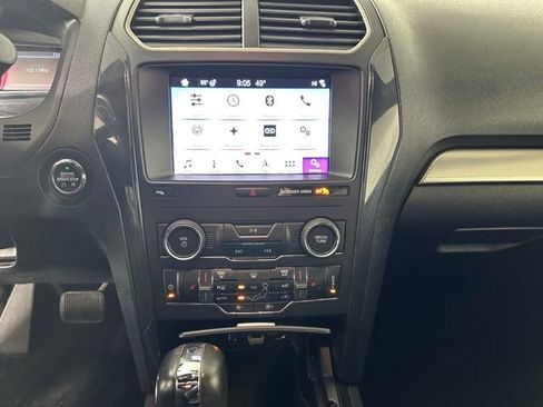 Used 2019 Ford Explorer XLT w/ Equipment Group 202A image 21
