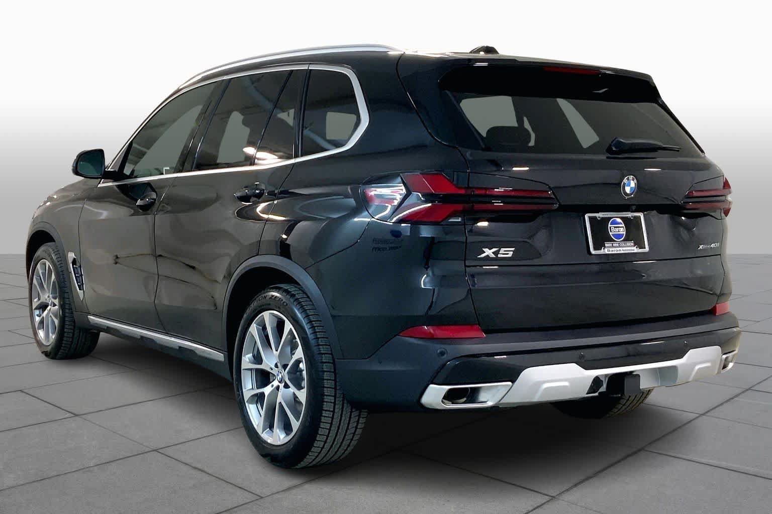 Used 2026 BMW X5 xDrive40i AWD/4WD image 12
