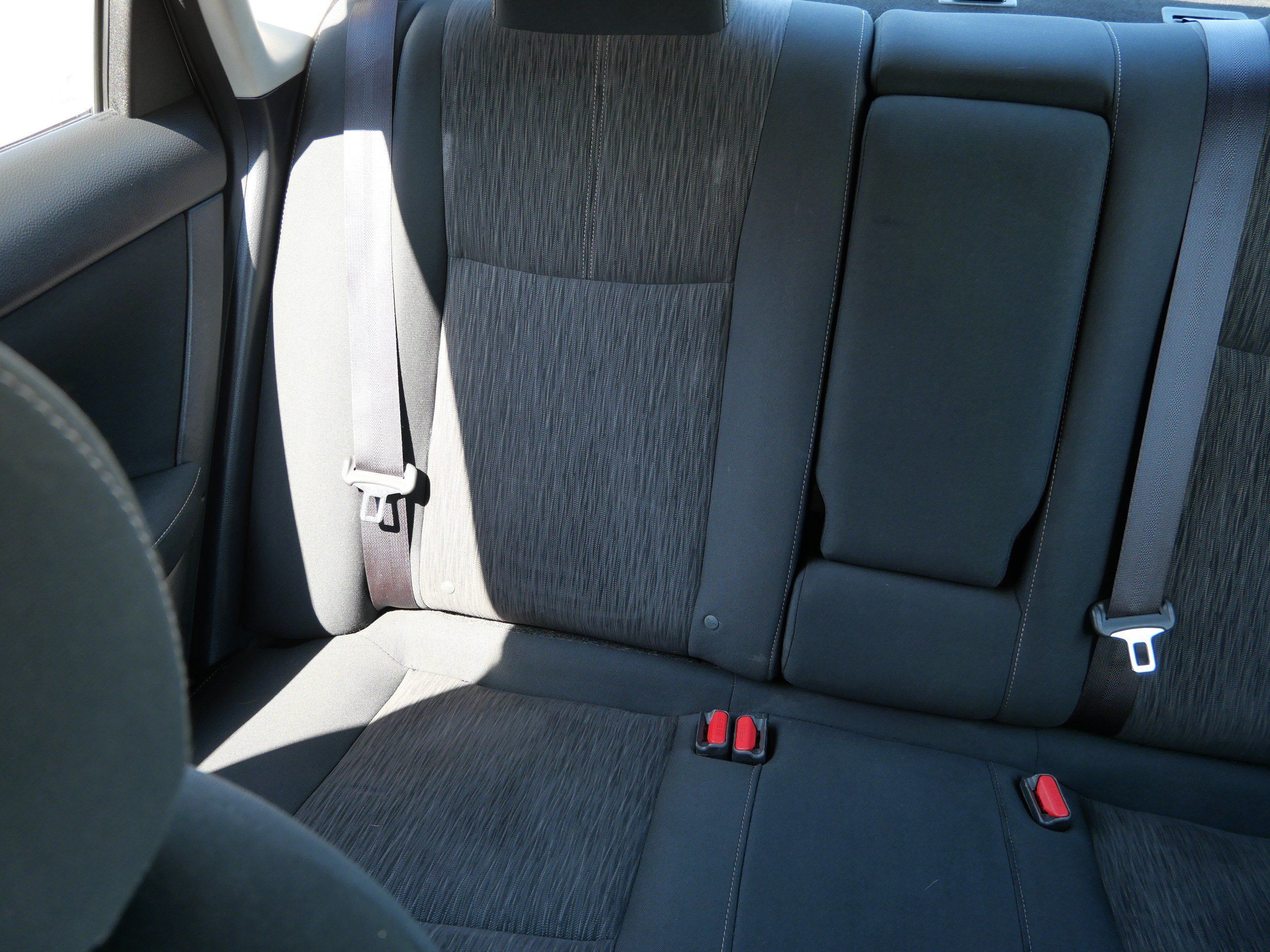 Used 2015 Nissan Sentra SV FWD image 12