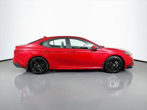 Certified 2025 Toyota Camry SE w/ Convenience Package FWD image 8