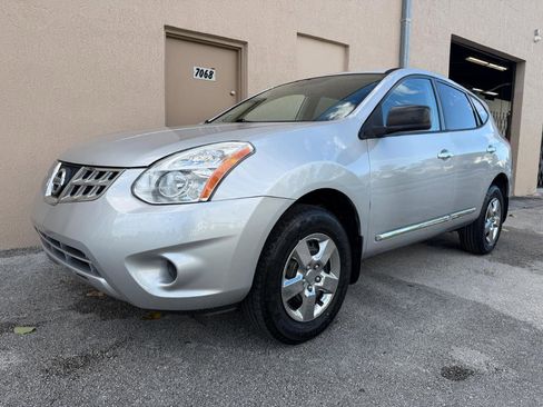 Used 2011 Nissan Rogue S image 10