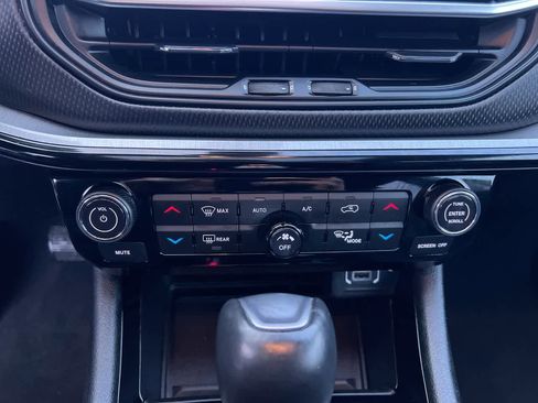 Used 2022 Jeep Compass Trailhawk w/ Trailhawk Elite Group image 19