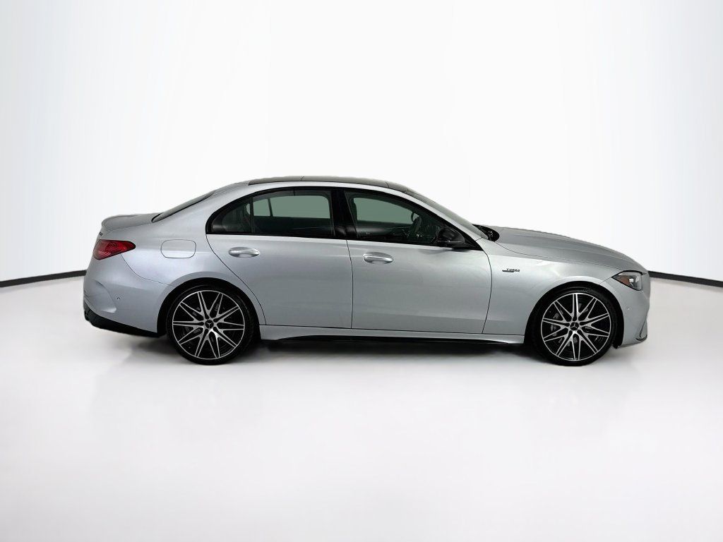 Used 2026 Mercedes-Benz C 43 AMG 4MATIC Sedan image 4
