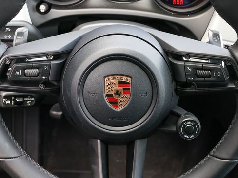 Certified 2026 Porsche Macan AWD/4WD image 25