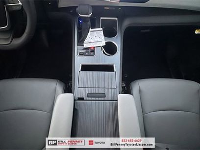 New 2025 Toyota Sienna XLE