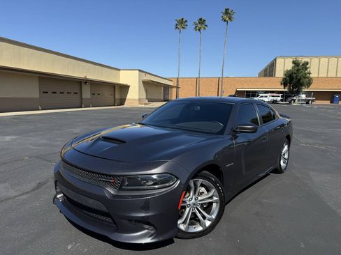 Used 2022 Dodge Charger R/T RWD image 3