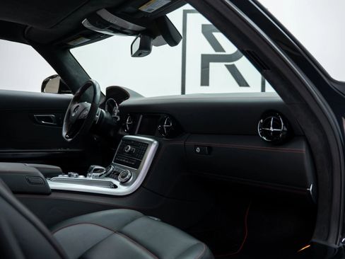 Used 2013 Mercedes-Benz SLS AMG GT Coupe image 25