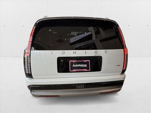 New 2026 Hyundai Ioniq 9 SEL image 6
