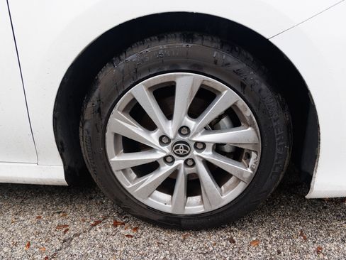 Used 2023 Toyota Camry LE image 12