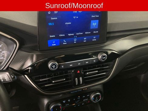 Used 2022 Ford Escape SEL w/ SEL Stealth AWD Package image 3